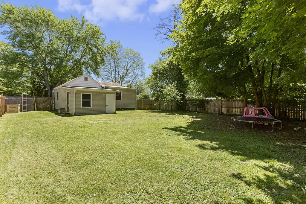 313 Elizabeth Street Buchanan Township MI 49107