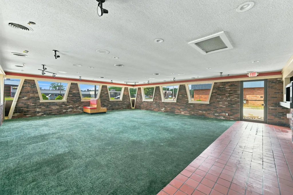 4318 Grand Haven Road Norton Shores City MI 49441