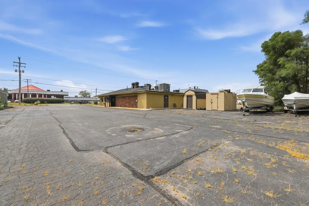 4318 Grand Haven Road Norton Shores City MI 49441