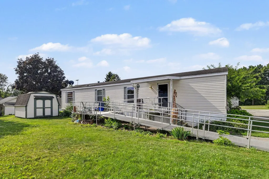 69205 Garver Lake Road Ontwa Township MI 49112