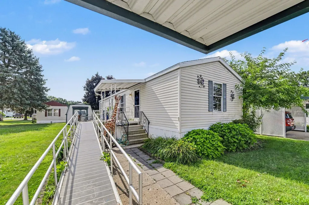 69205 Garver Lake Road Ontwa Township MI 49112