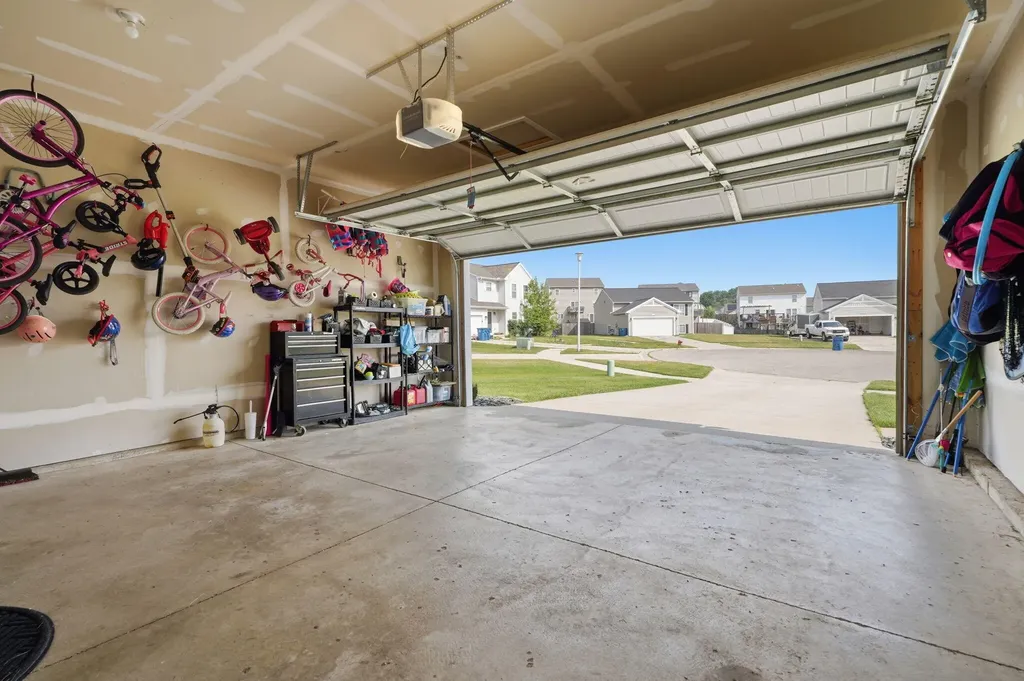835 Misty Ridge Drive Middleville Village MI 49333