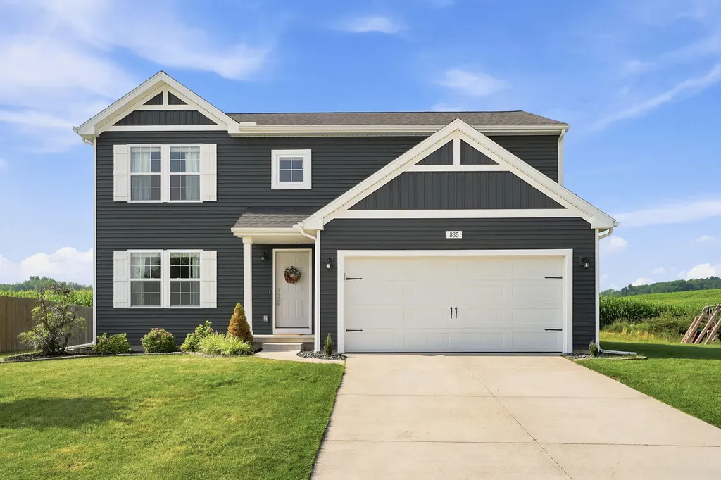 835 Misty Ridge Drive Middleville Village MI 49333