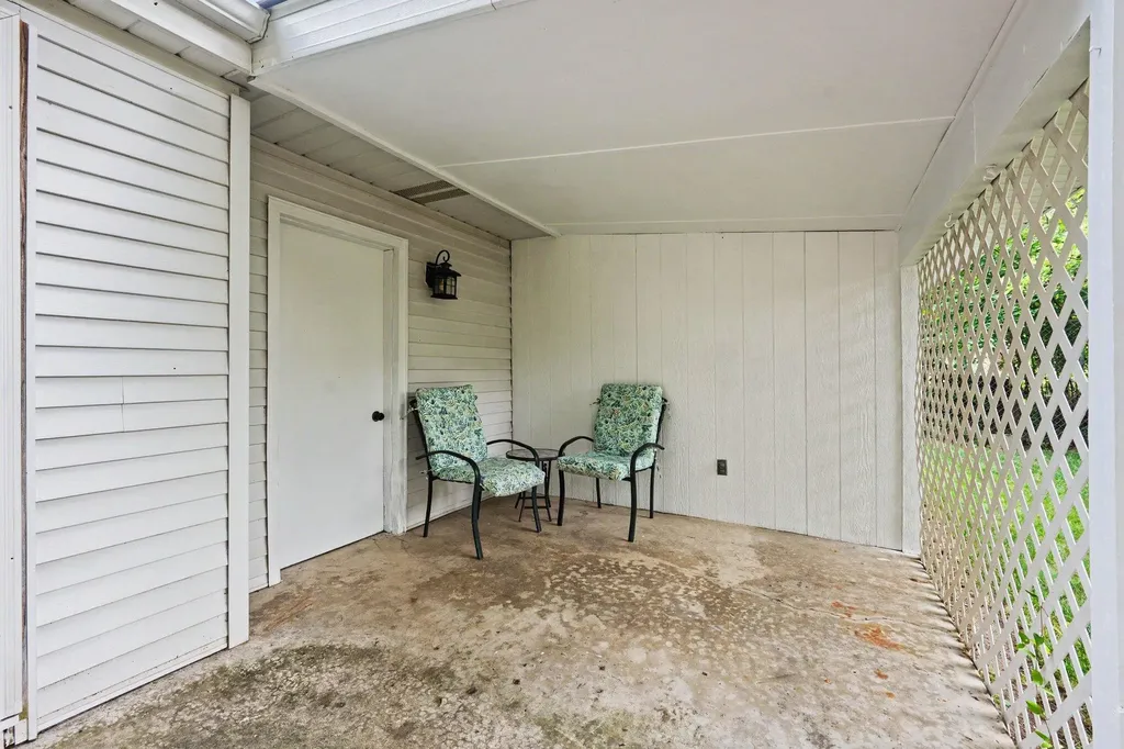 31 S New Moon Terrace S Springfield City MI 49037