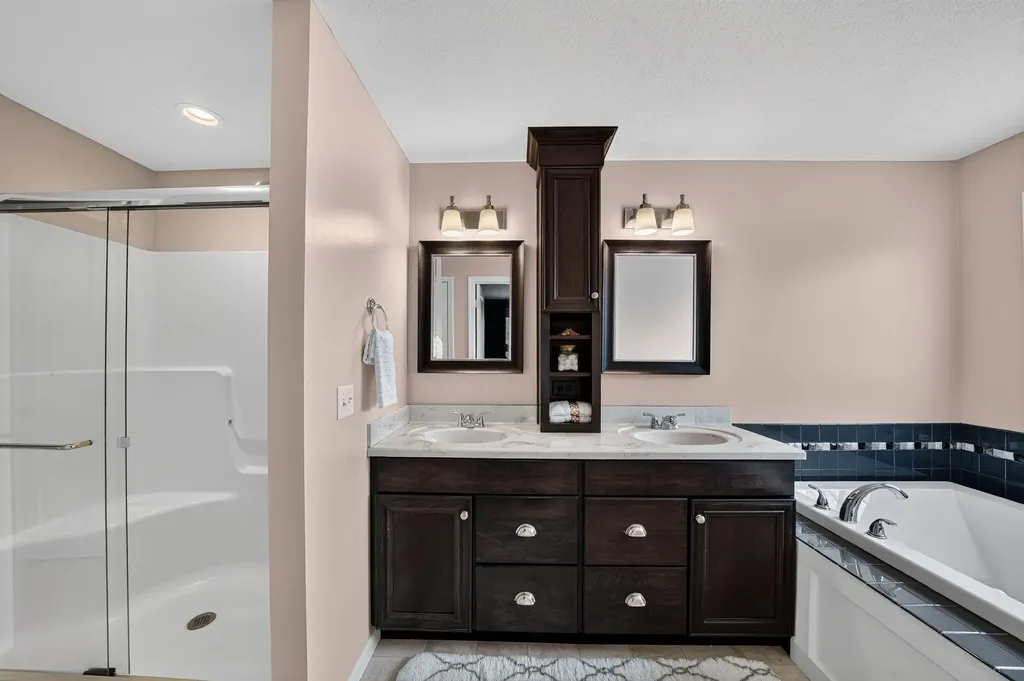 66155 Blackberry Jefferson Township MI 49112