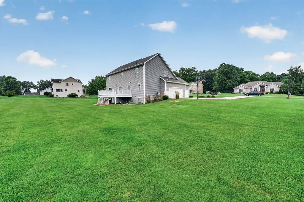66155 Blackberry Jefferson Township MI 49112