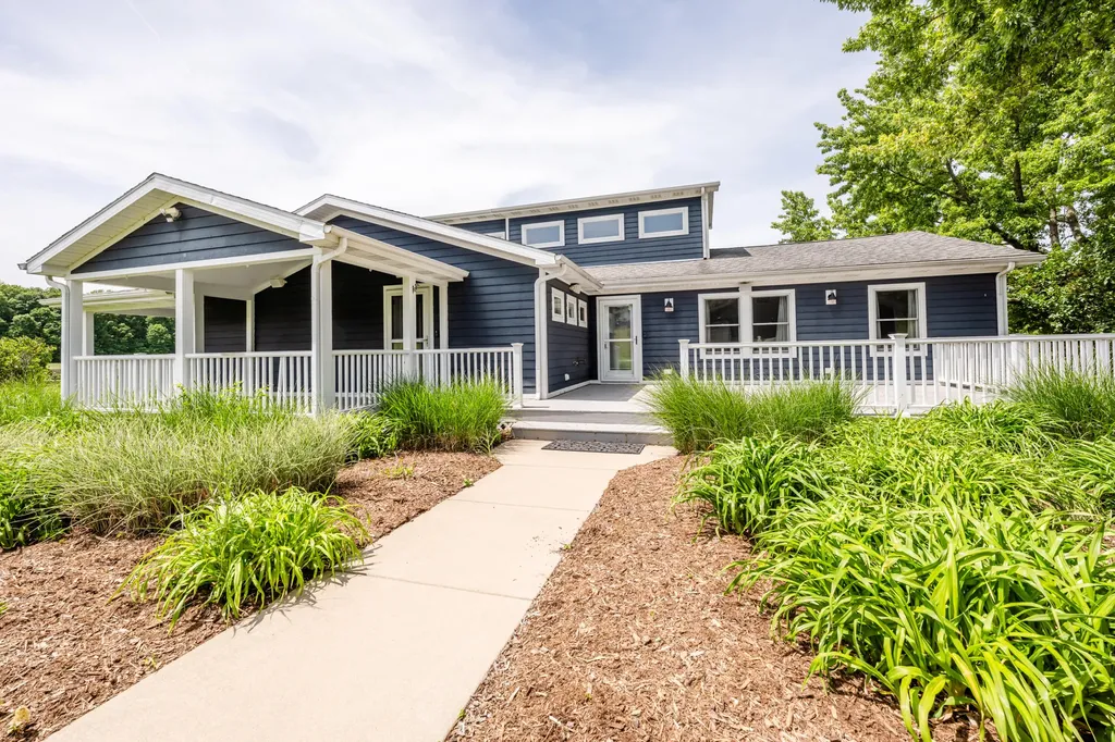 4980 Spring Creek Road Three Oaks Township MI 49128