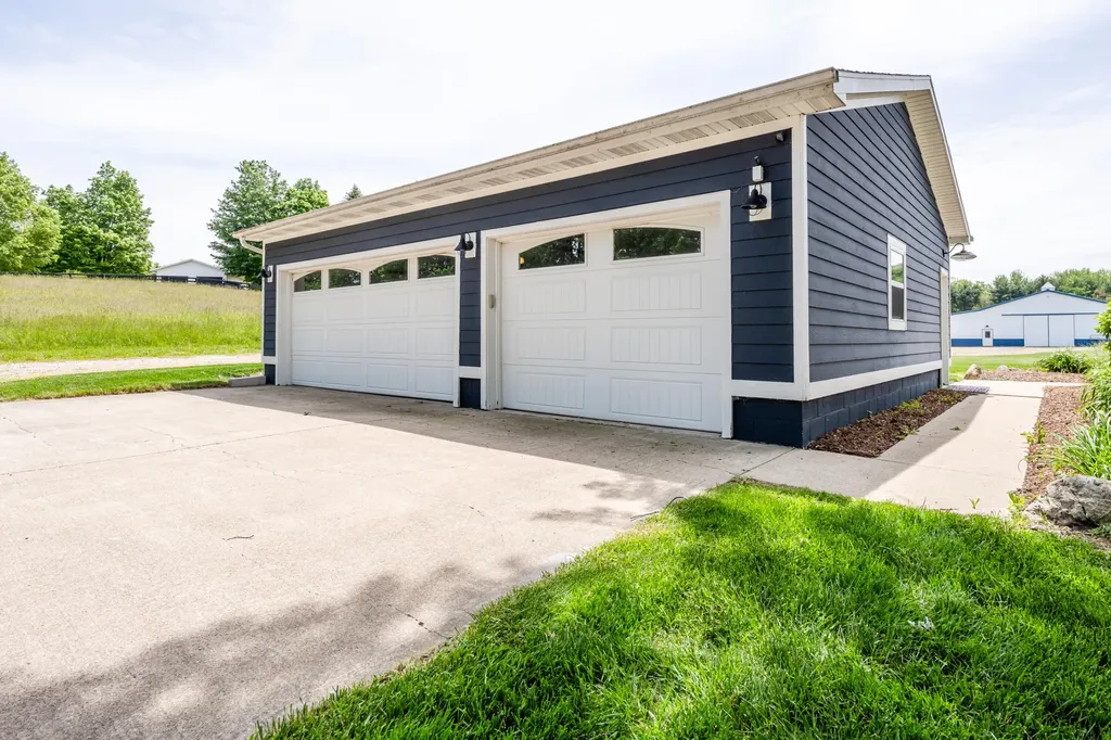 4980 Spring Creek Road Three Oaks Township MI 49128