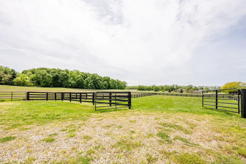 4980 Spring Creek Road Three Oaks Township MI 49128