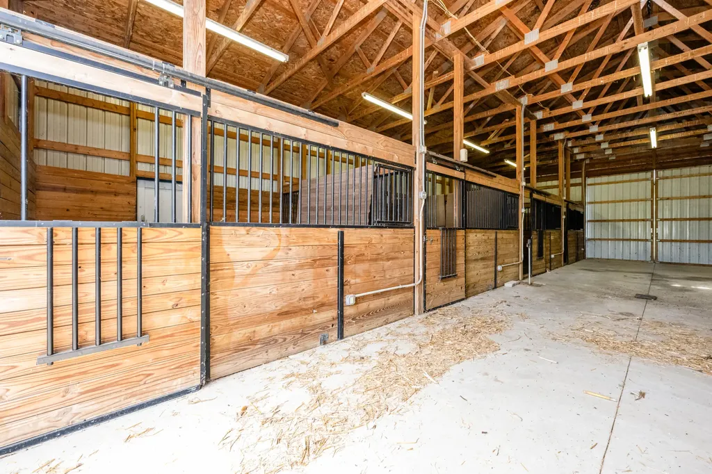 4980 Spring Creek Road Three Oaks Township MI 49128