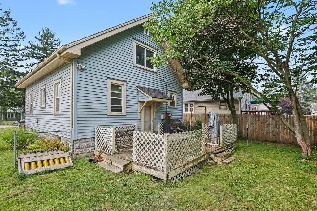 1349 Hickory Street Niles City MI 49120