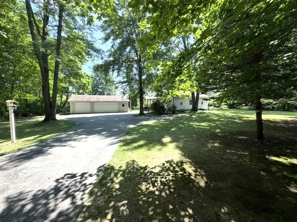 4084 Hartman Road Sodus Township MI 49126