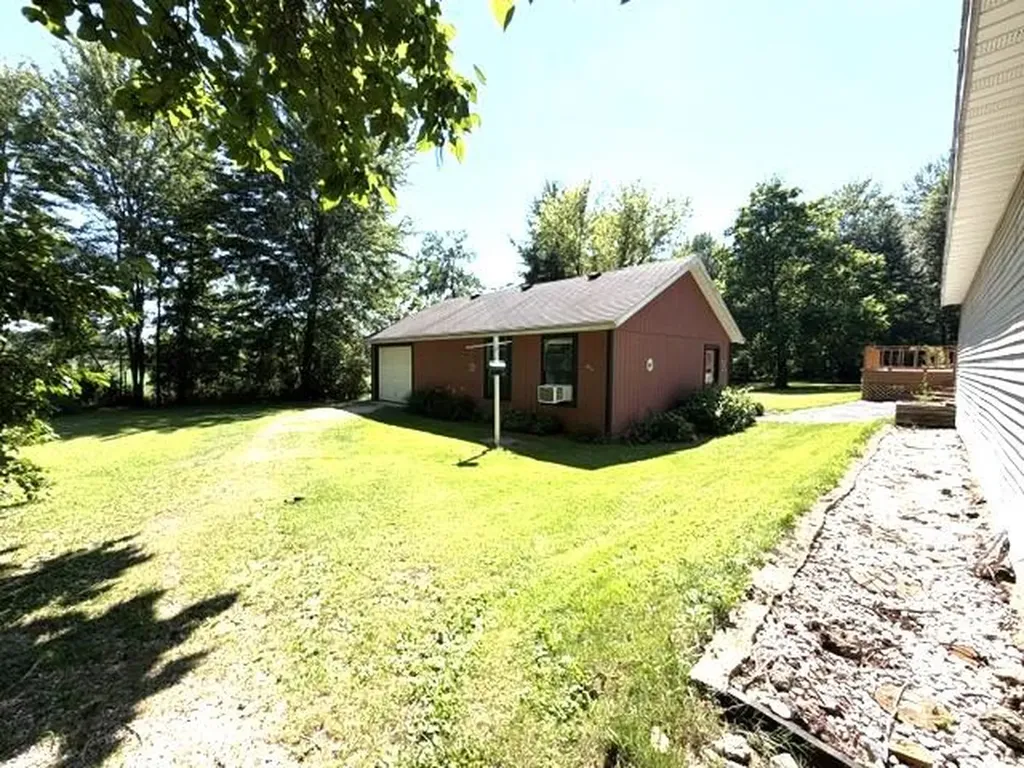 4084 Hartman Road Sodus Township MI 49126