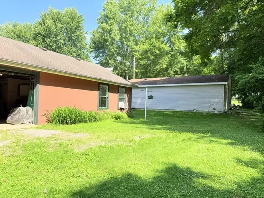 4084 Hartman Road Sodus Township MI 49126