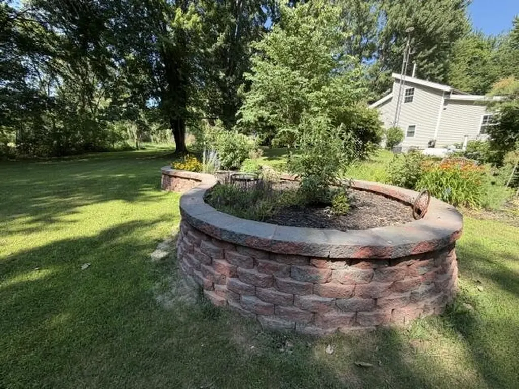4084 Hartman Road Sodus Township MI 49126