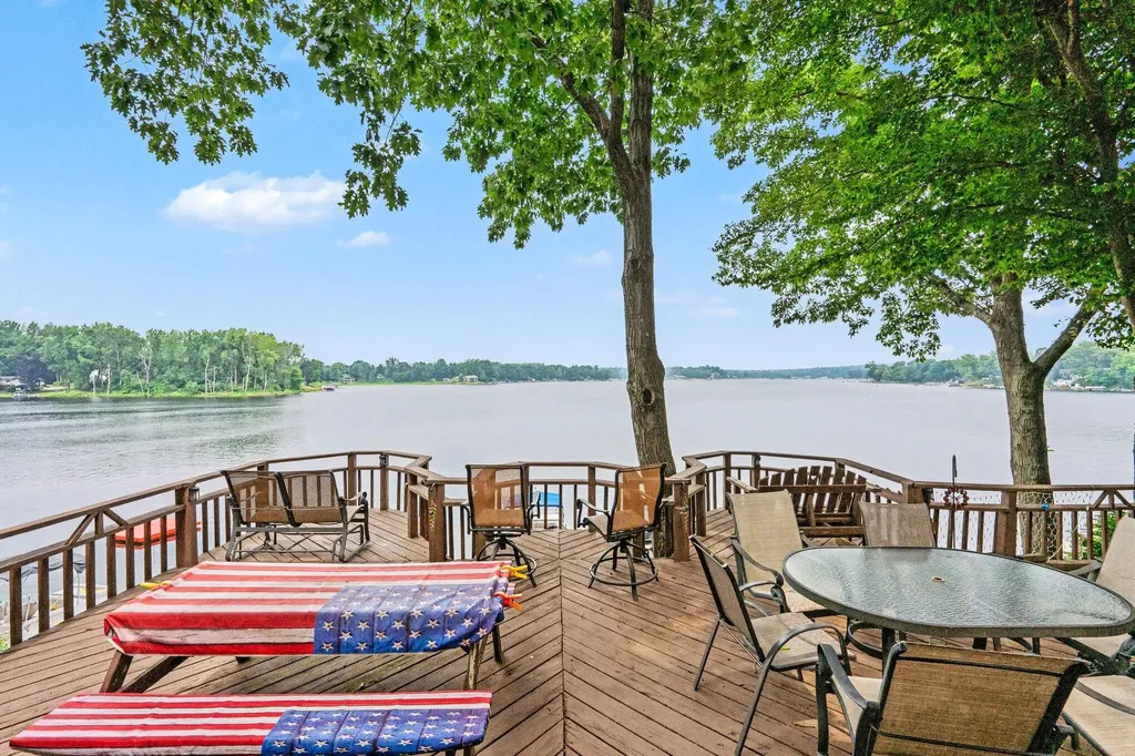 25862 Shore Drive Porter Township MI 49065