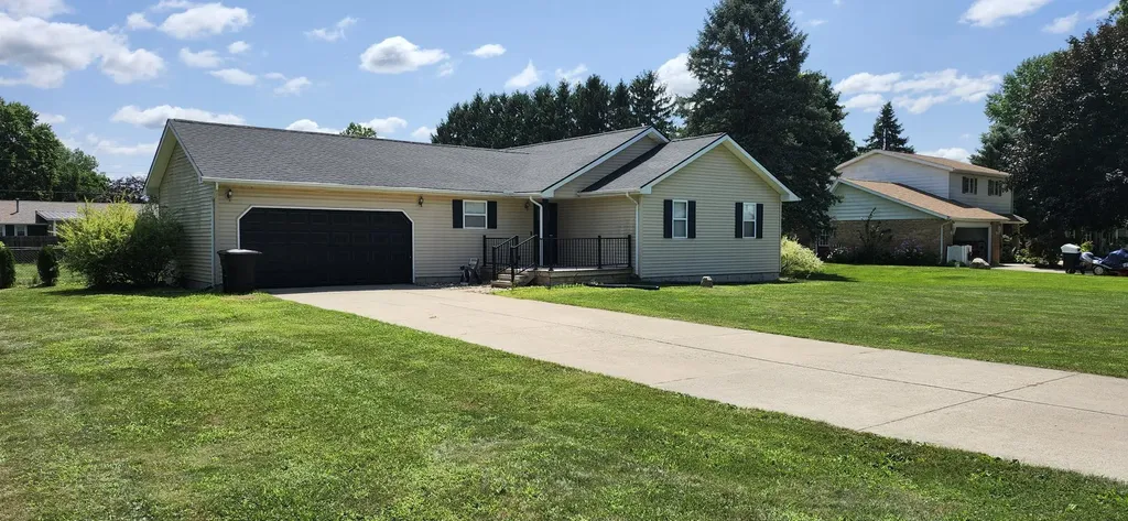 1715 Holiday Drive Howard Township MI 49120