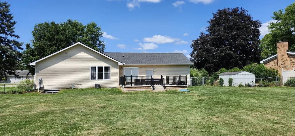1715 Holiday Drive Howard Township MI 49120