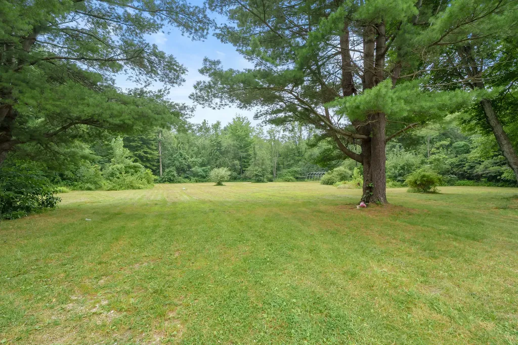 75583 24th Avenue Covert Township MI 49090