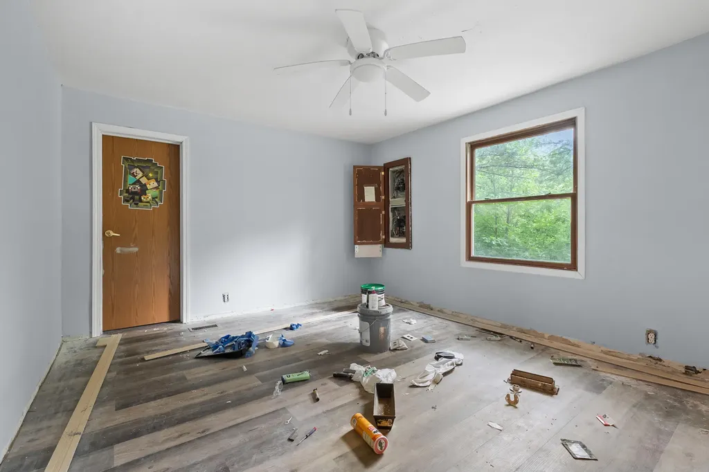 75583 24th Avenue Covert Township MI 49090