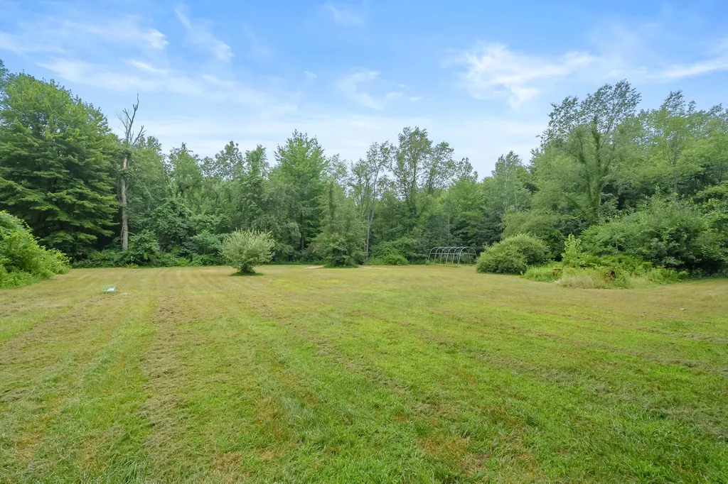 75583 24th Avenue Covert Township MI 49090