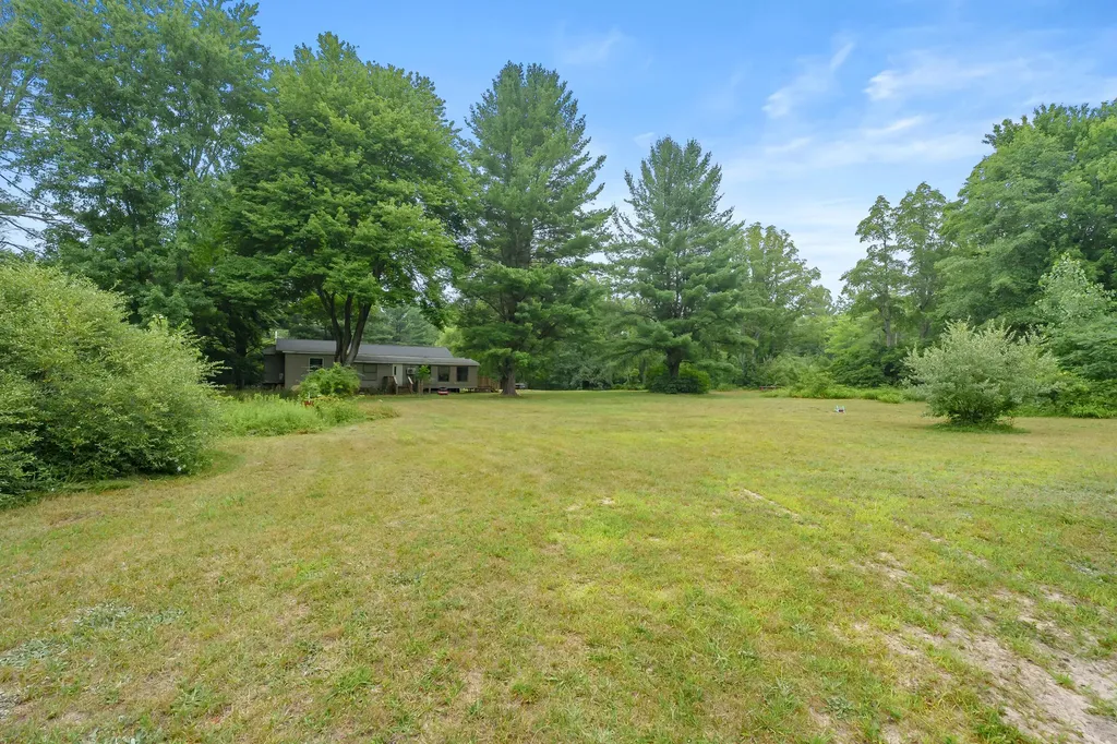 75583 24th Avenue Covert Township MI 49090