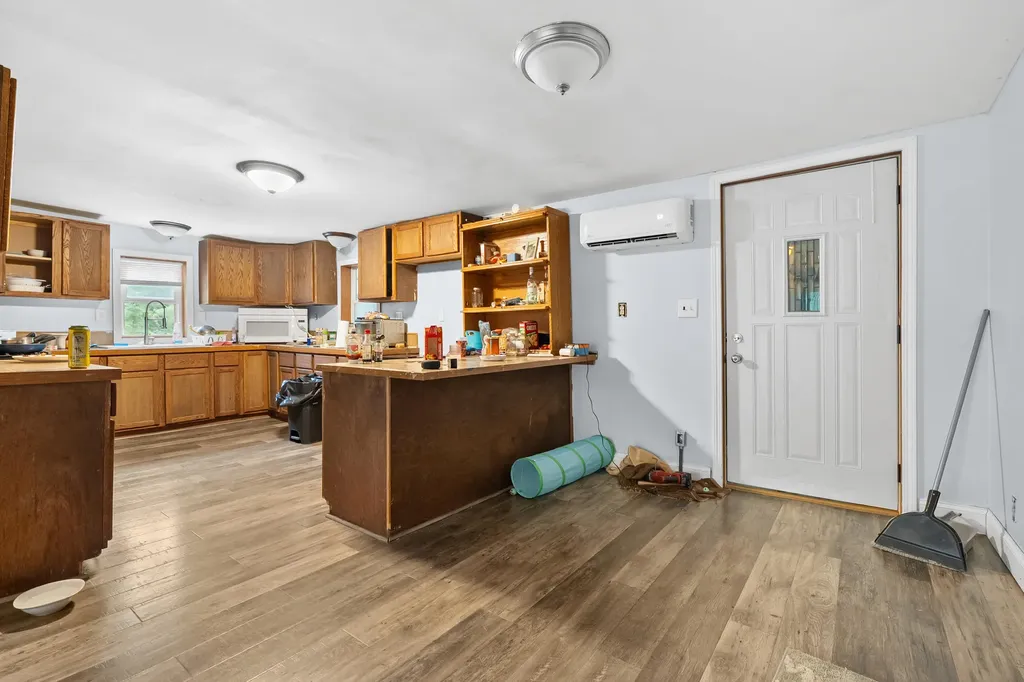 75583 24th Avenue Covert Township MI 49090