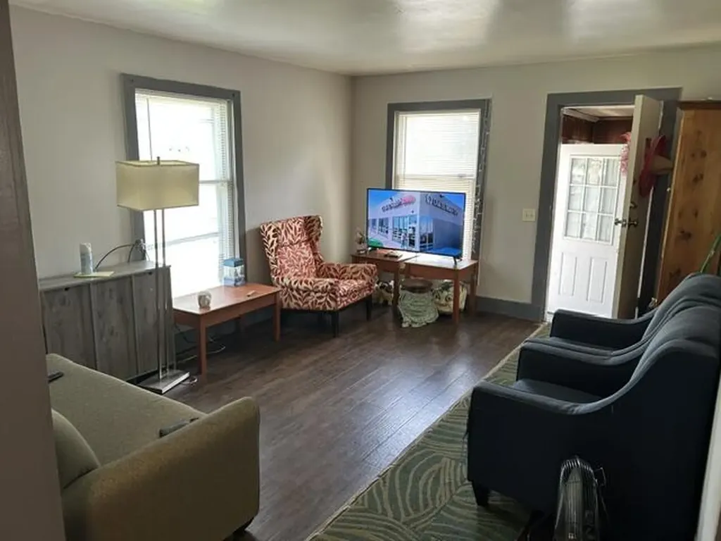 1984 Greenly Avenue Benton Charter Township MI 49022