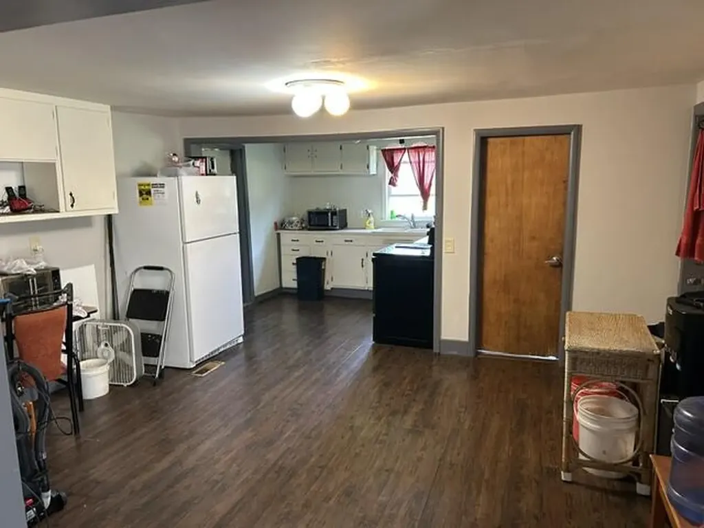 1984 Greenly Avenue Benton Charter Township MI 49022