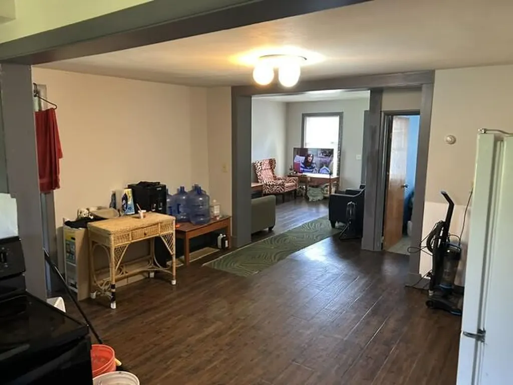 1984 Greenly Avenue Benton Charter Township MI 49022