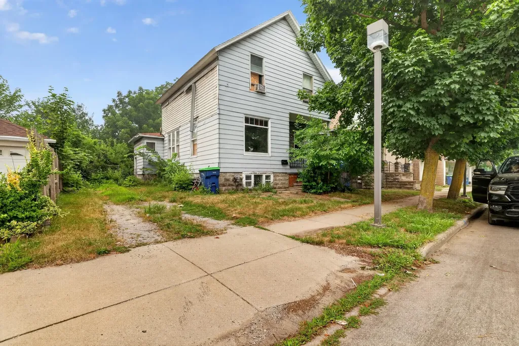 909 N Johnson Street Bay City City MI 48708