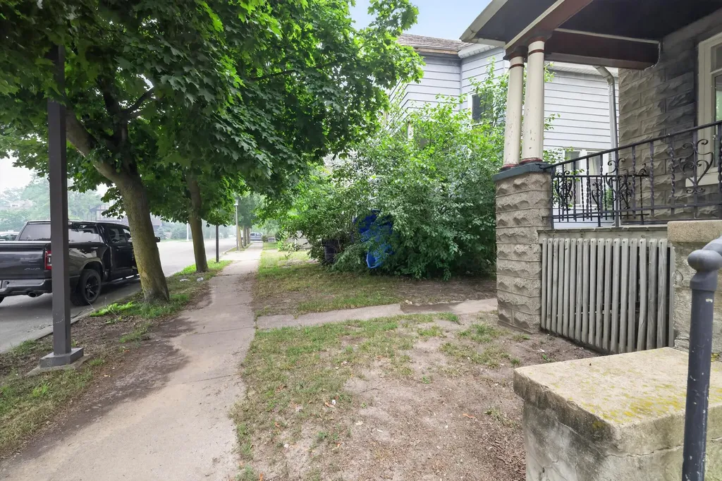 909 N Johnson Street Bay City City MI 48708