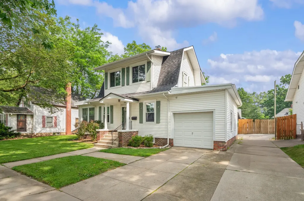 1607 Hickory Street Niles City MI 49120