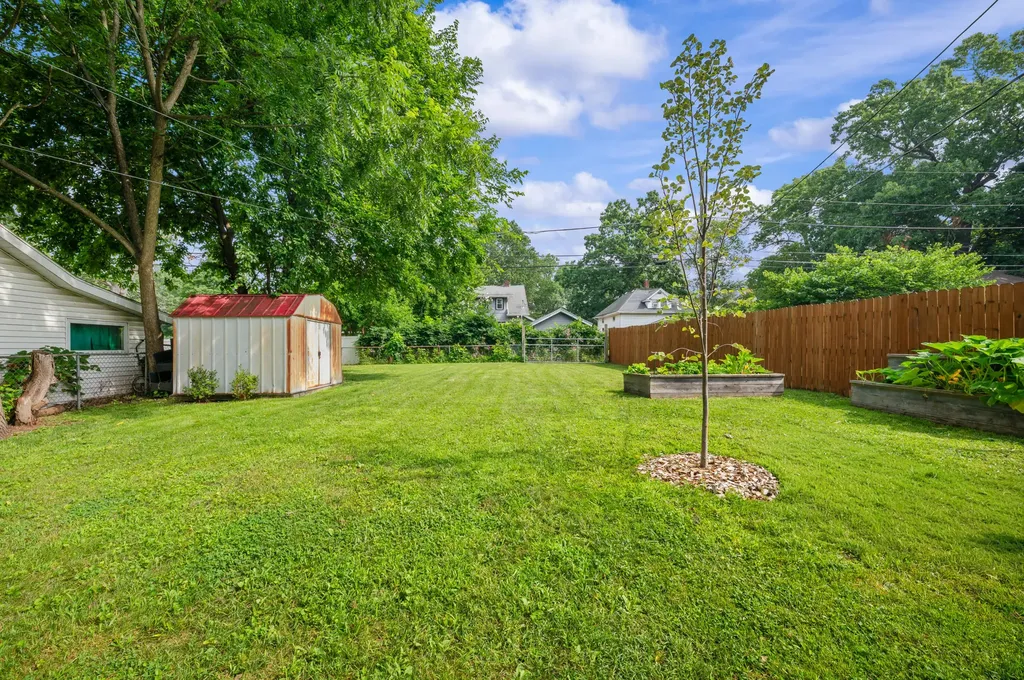 1607 Hickory Street Niles City MI 49120