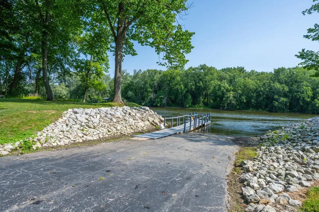 2822 Villa Lane Sodus Township MI 49022