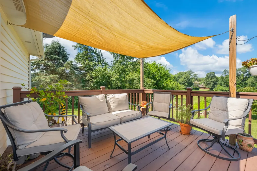 1136 Carberry Road Howard Township MI 49120
