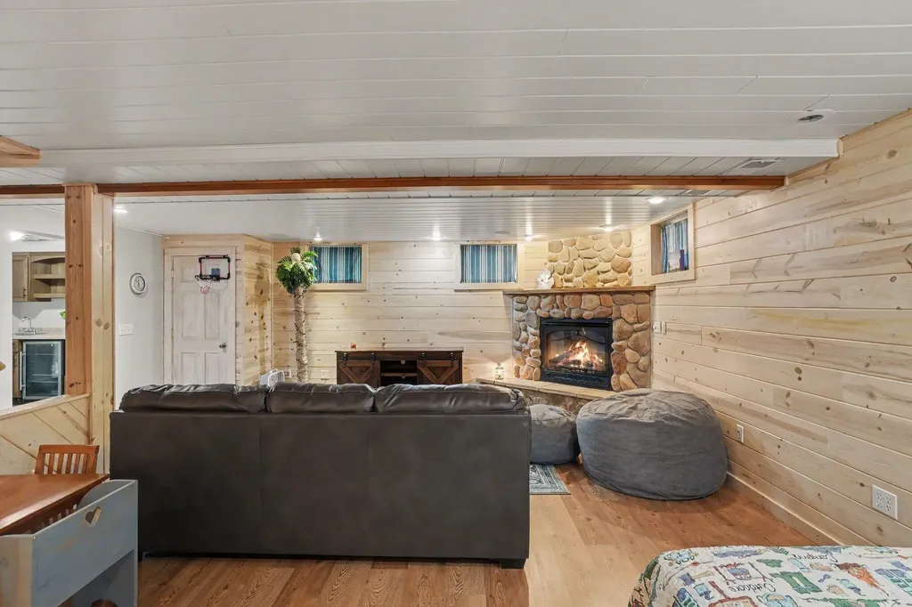 5359 Riverside Drive Hagar Township MI 49038