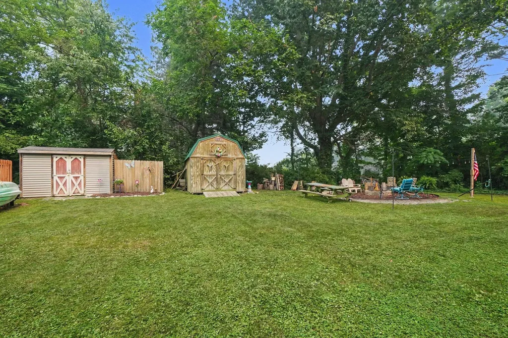 5359 Riverside Drive Hagar Township MI 49038