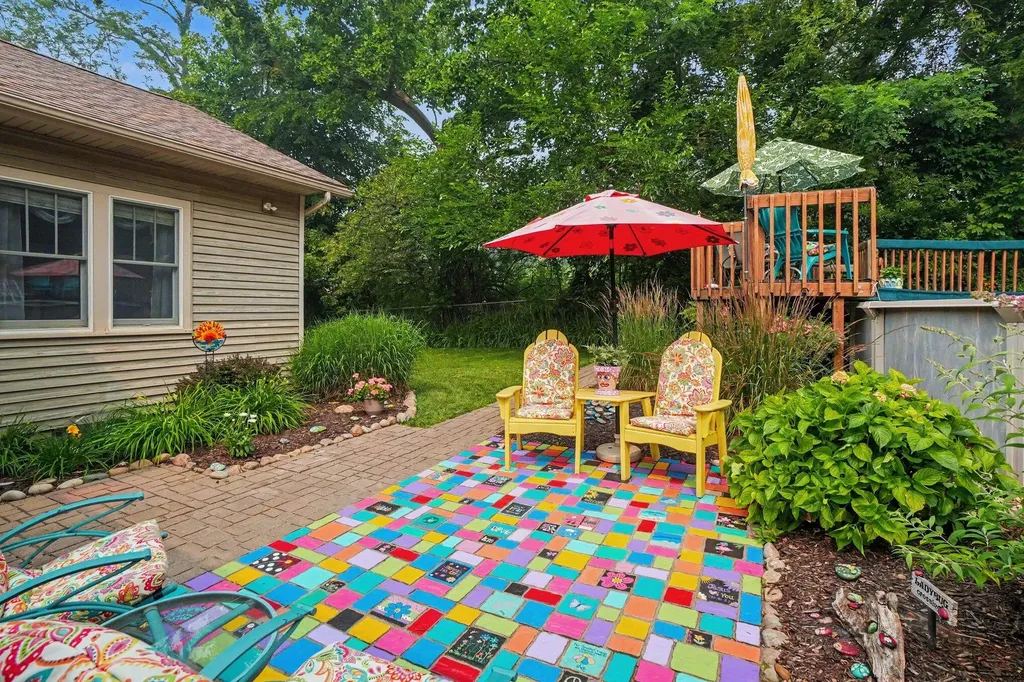 5359 Riverside Drive Hagar Township MI 49038