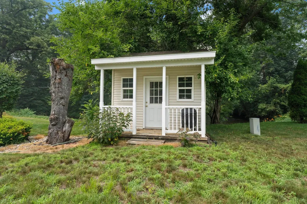 29184 Water Street Pokagon Township MI 49047