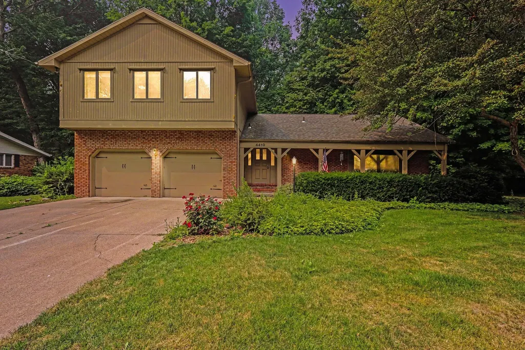 4410 Laurel Drive Royalton Township MI 49085