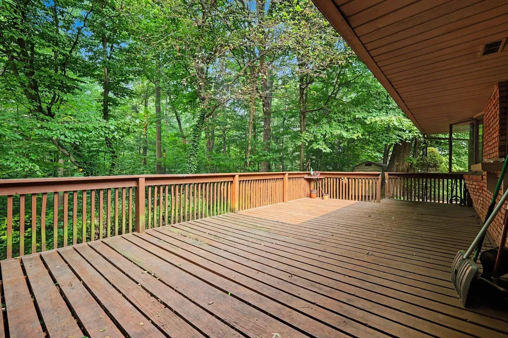 4410 Laurel Drive Royalton Township MI 49085