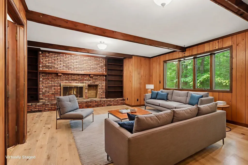 4410 Laurel Drive Royalton Township MI 49085