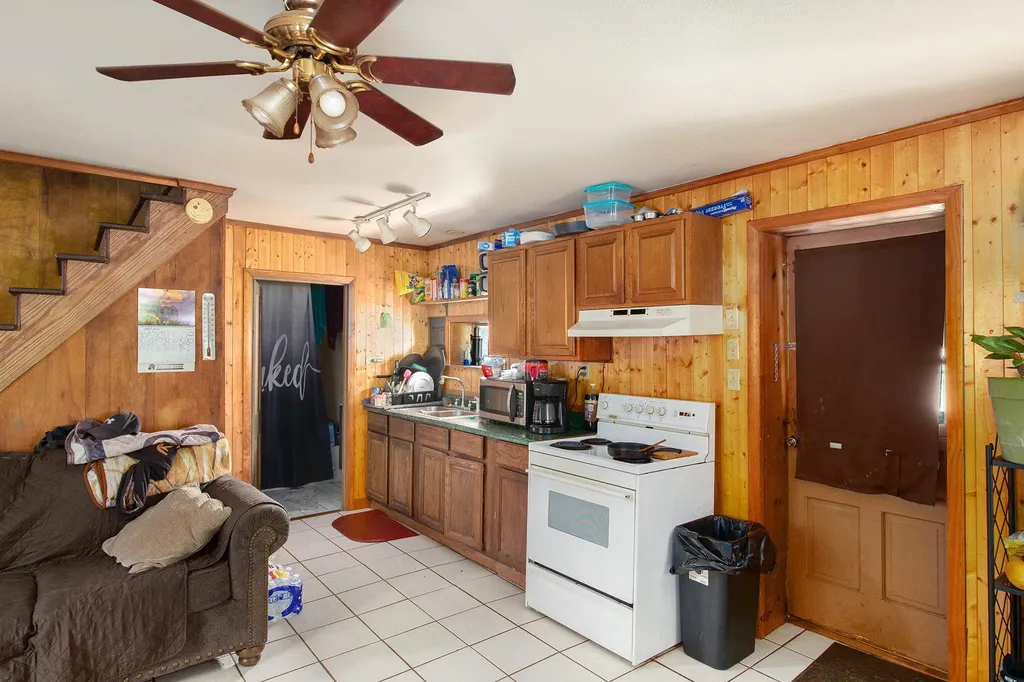 68022 Michigan 43 Geneva Township MI 49090