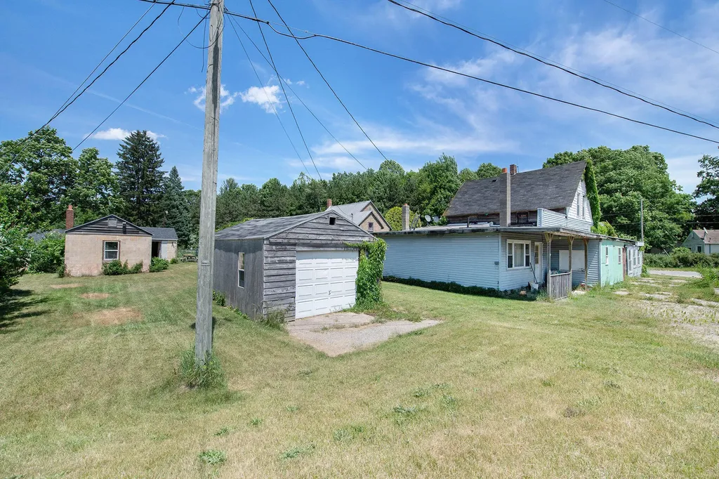 68022 Michigan 43 Geneva Township MI 49090