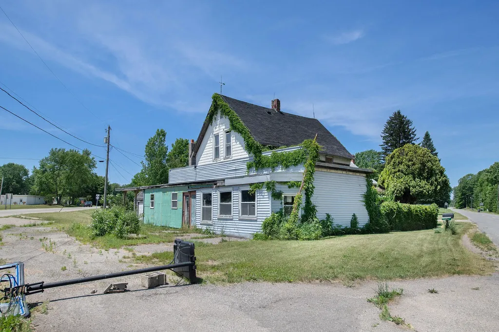 68022 Michigan 43 Geneva Township MI 49090