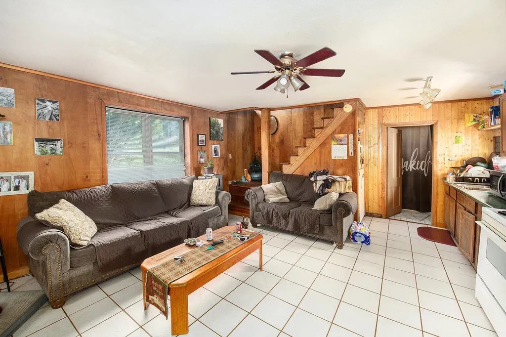 68022 Michigan 43 Geneva Township MI 49090