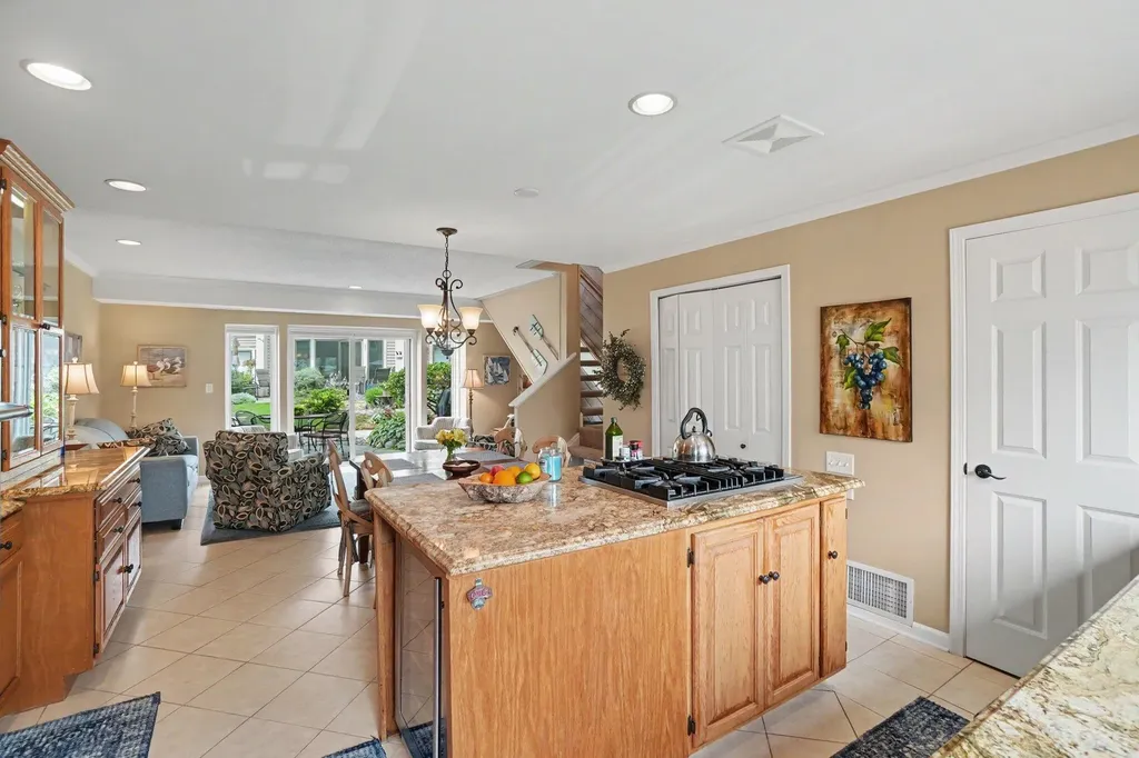 69 North Shore Drive South Haven City MI 49090