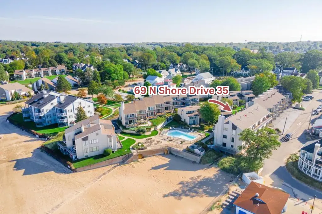 69 North Shore Drive South Haven City MI 49090
