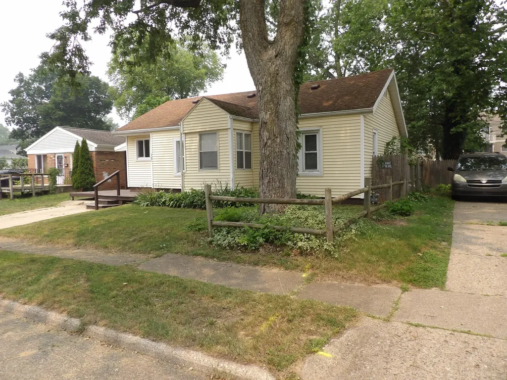 921 Burns Street Niles City MI 49120